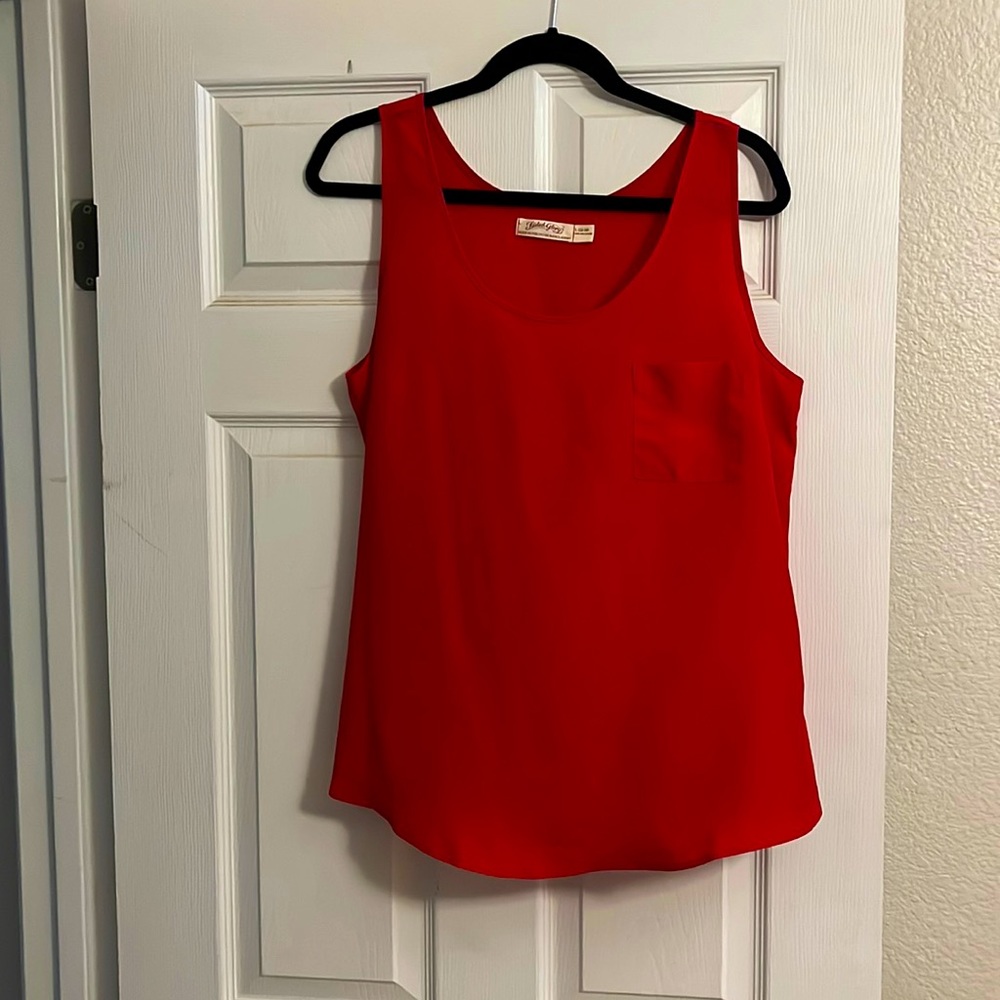 Nice casual wear top. Great condition